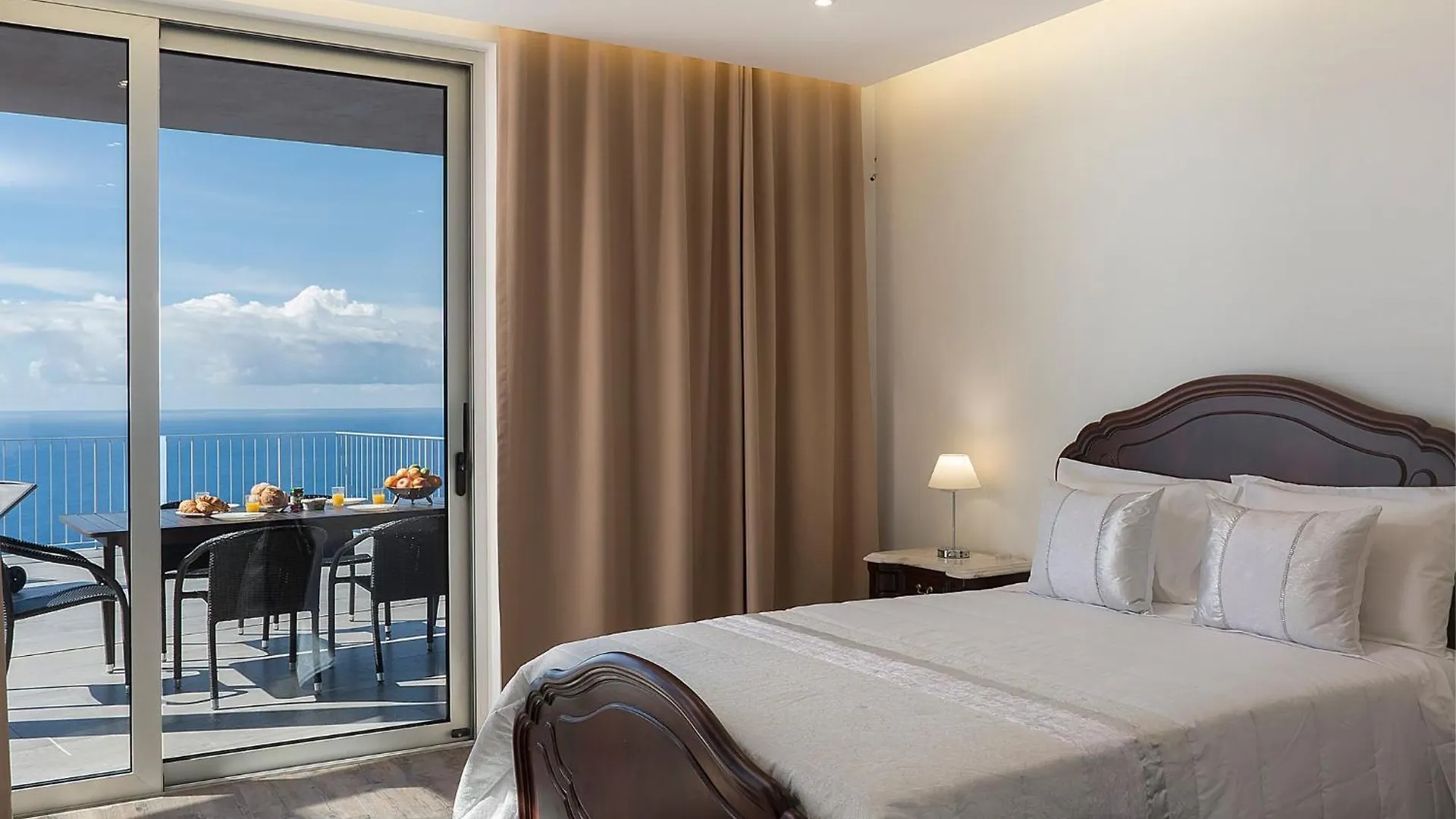 Spectacular Calheta Villa Villa Cliffscape 3 Bedrooms Panoramic Sea Views Well-Furnished In Estreito Da Calheta