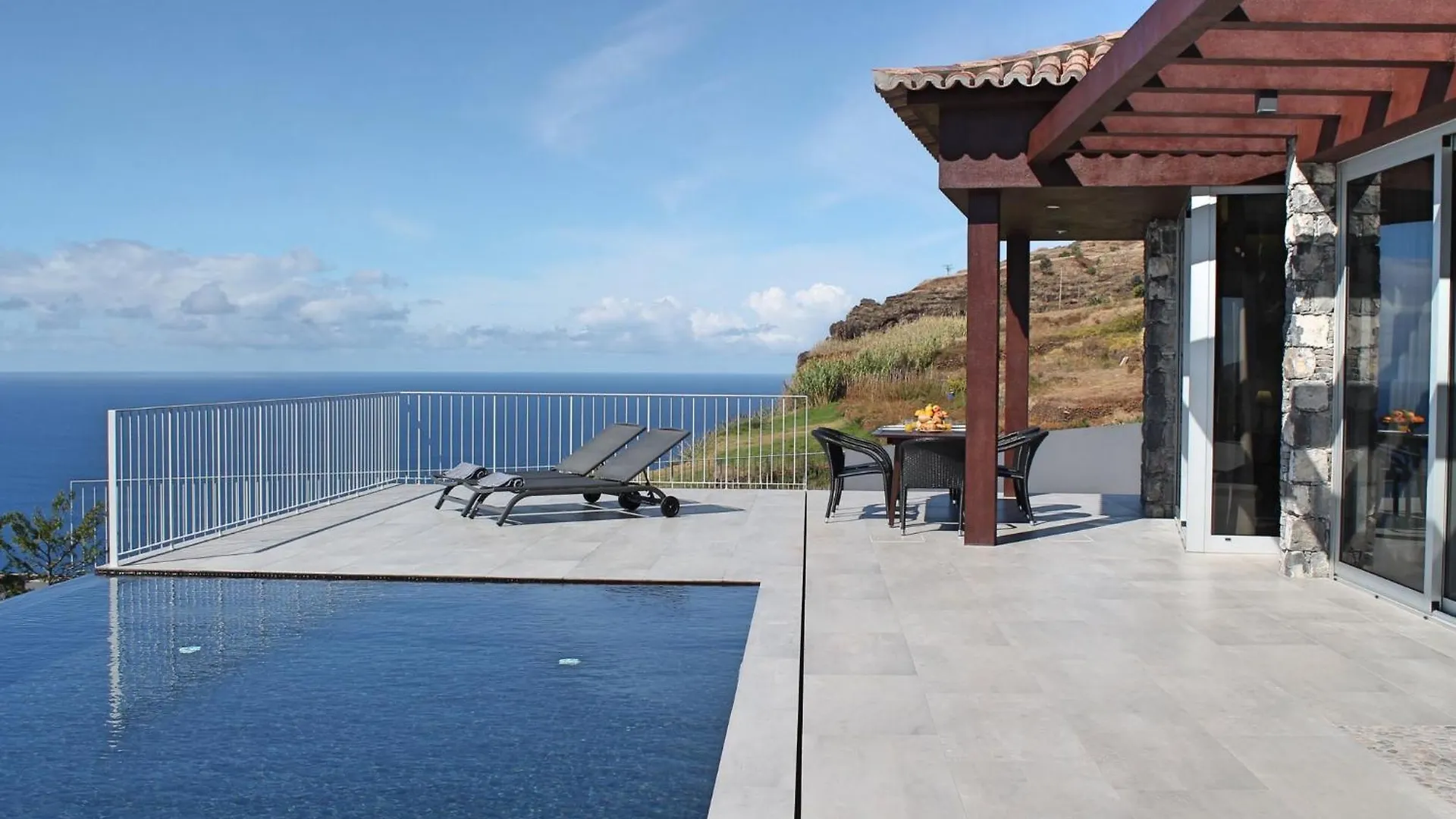 Spectacular Calheta Villa Villa Cliffscape 3 Bedrooms Panoramic Sea Views Well-Furnished In Estreito Da Calheta 0*,