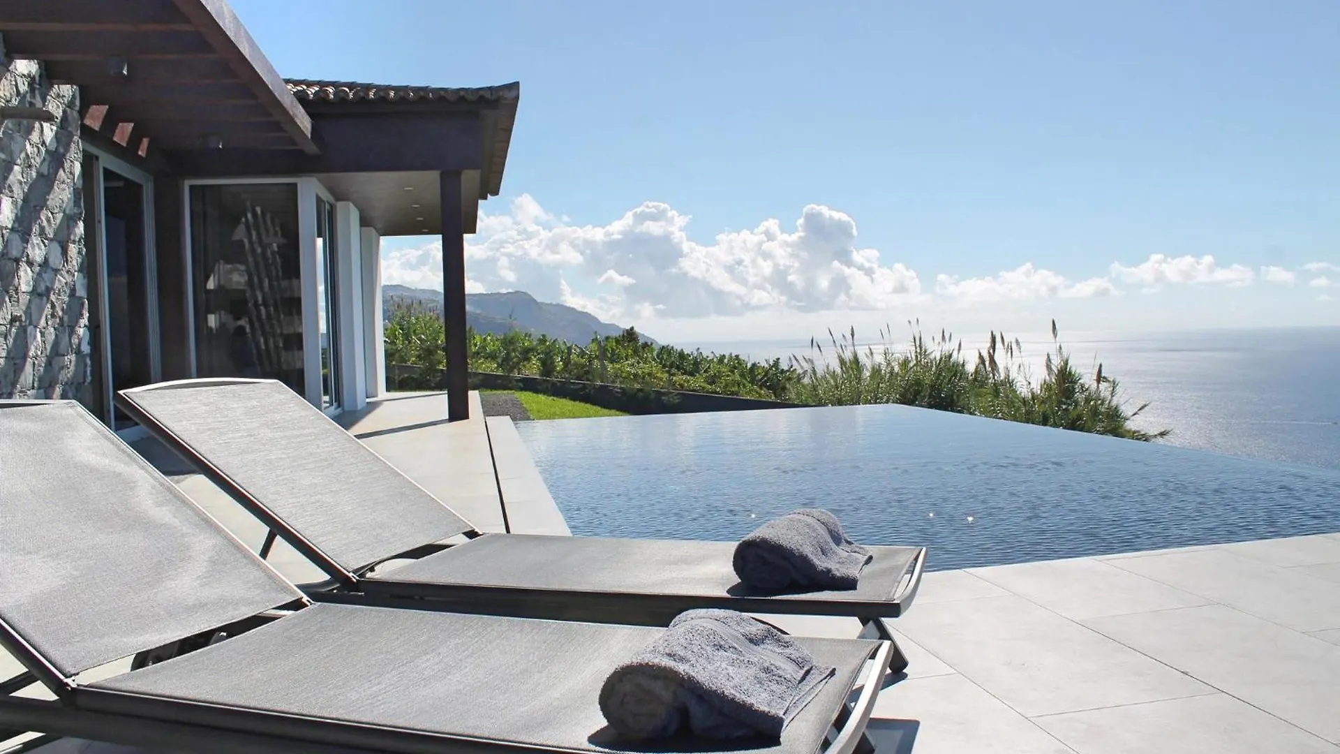 Spectacular Calheta Villa Villa Cliffscape 3 Bedrooms Panoramic Sea Views Well-Furnished In Estreito Da Calheta