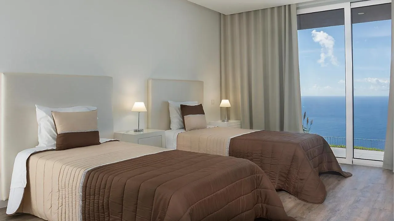 Spectacular Calheta Villa Villa Cliffscape 3 Bedrooms Panoramic Sea Views Well-Furnished In Estreito Da Calheta Portugal