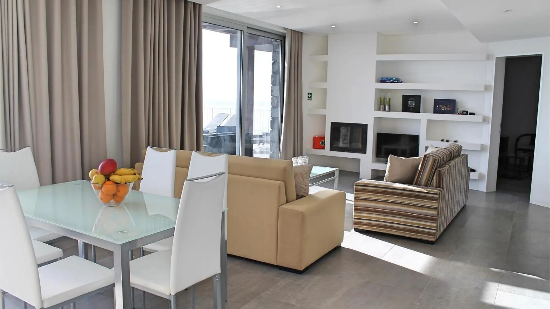 Spectacular Calheta Villa Villa Cliffscape 3 Bedrooms Panoramic Sea Views Well-Furnished In Estreito Da Calheta